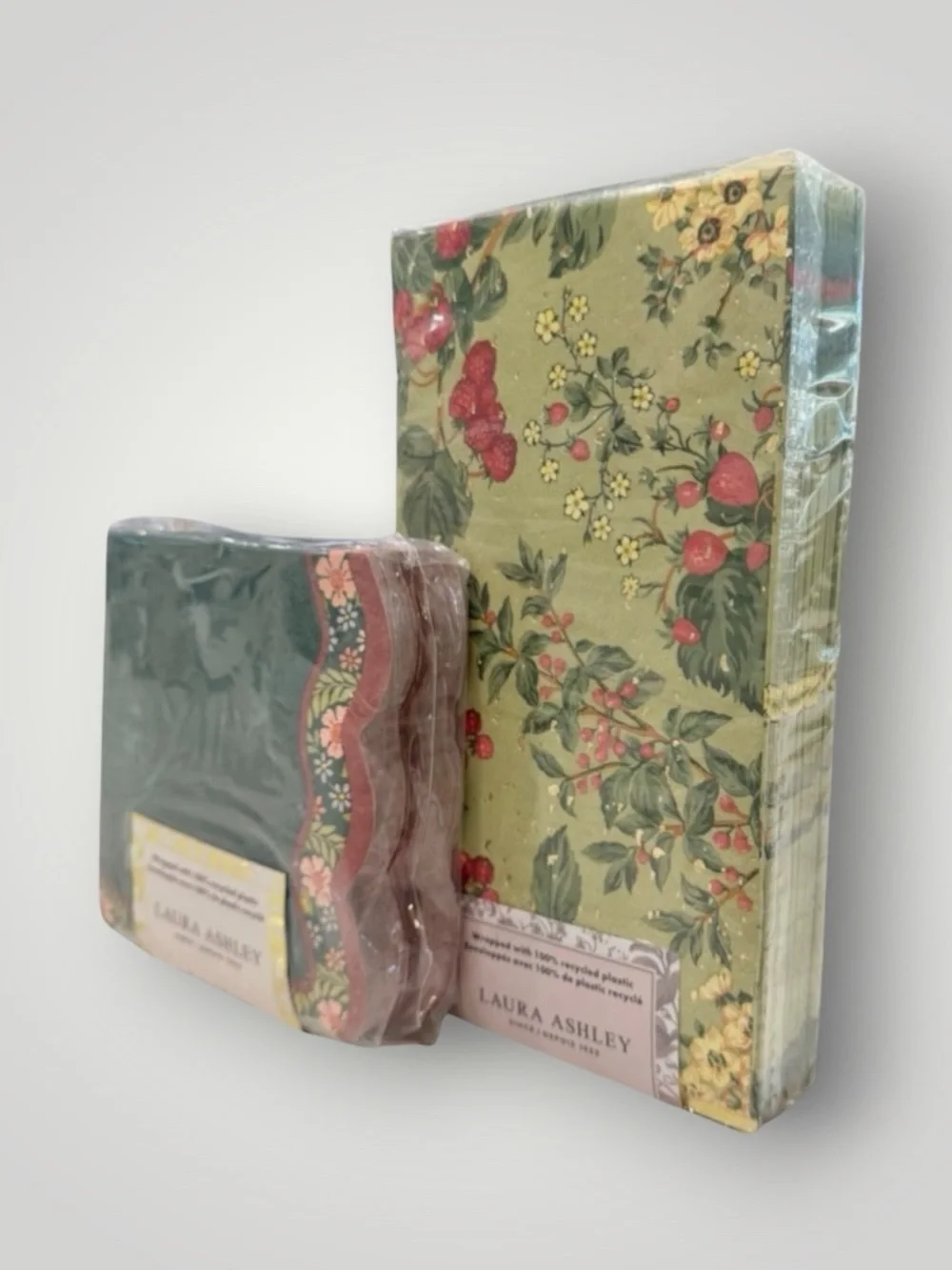 Laura Ashley set green